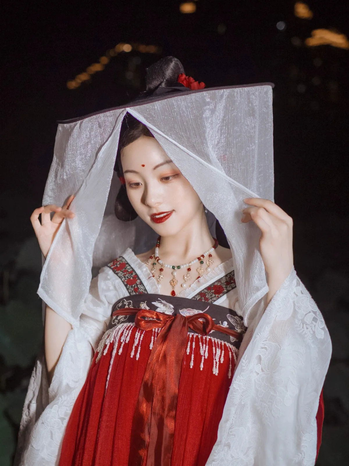 Chuan Zhu 串珠 Pearl Beads Tang Dynasty Modernized Weimao Veiled Hat
