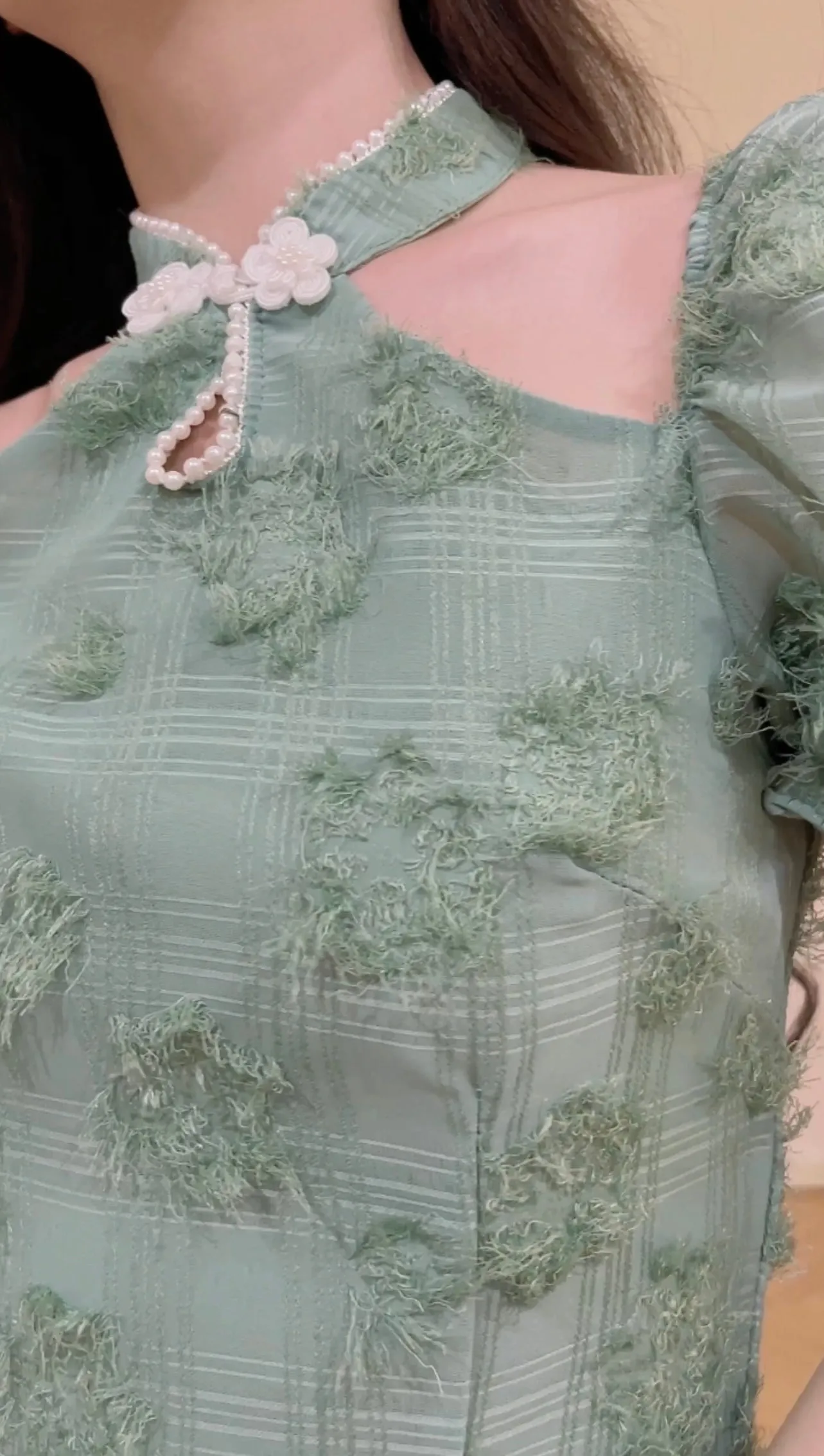 ELEGANT GREEN CHEONGSAM