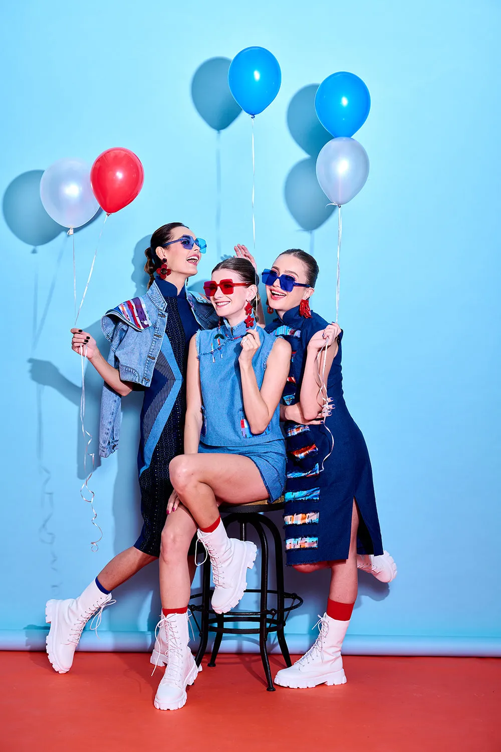 【FOLKISH】Red-White-Blue Satin Eco-Denim Cheongsam Tank Top (紅白藍)