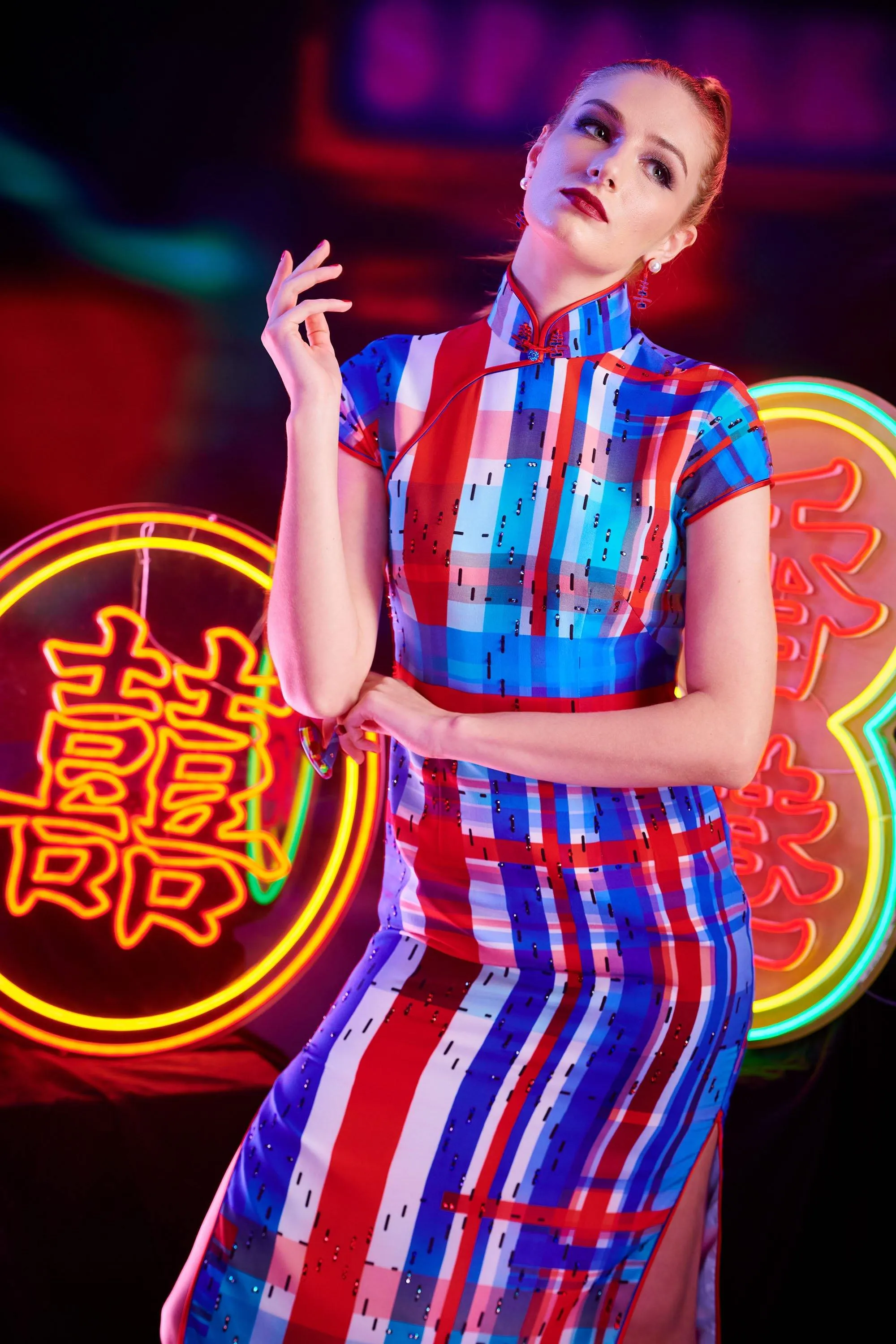 【HK SPIRIT】100% Silk Crystal Cheongsam (Cap Sleeve) (紅白藍)