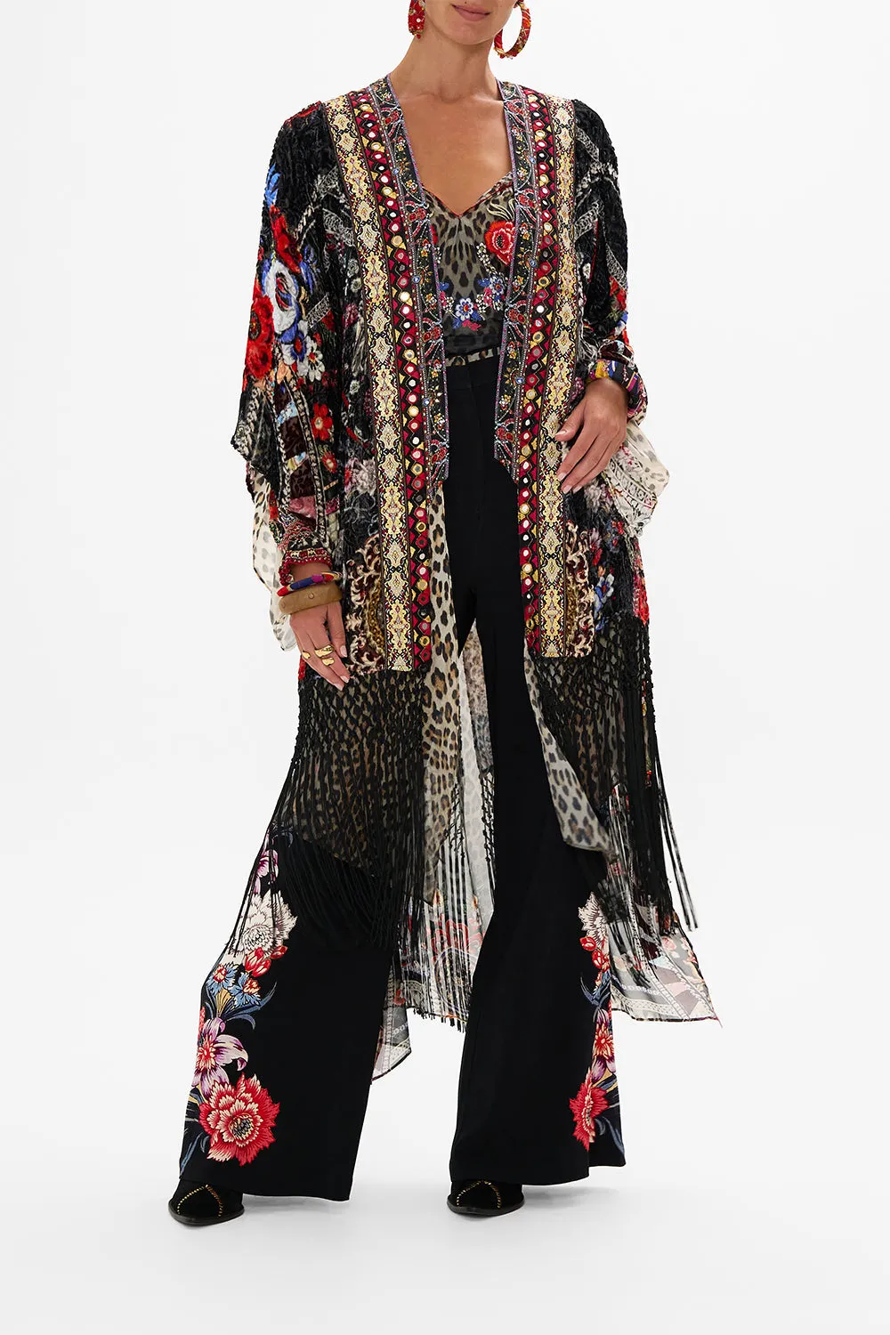 KIMONO WITH LONG UNDERLAYER VOLENDAM DOLLS