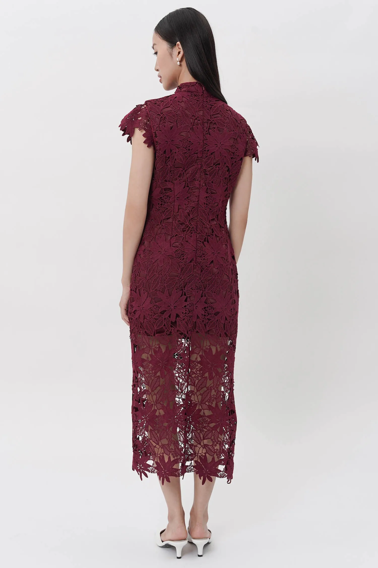 Nongli Cheongsam Midi Dress In Maroon (ONLINE EXCLUSIVE)