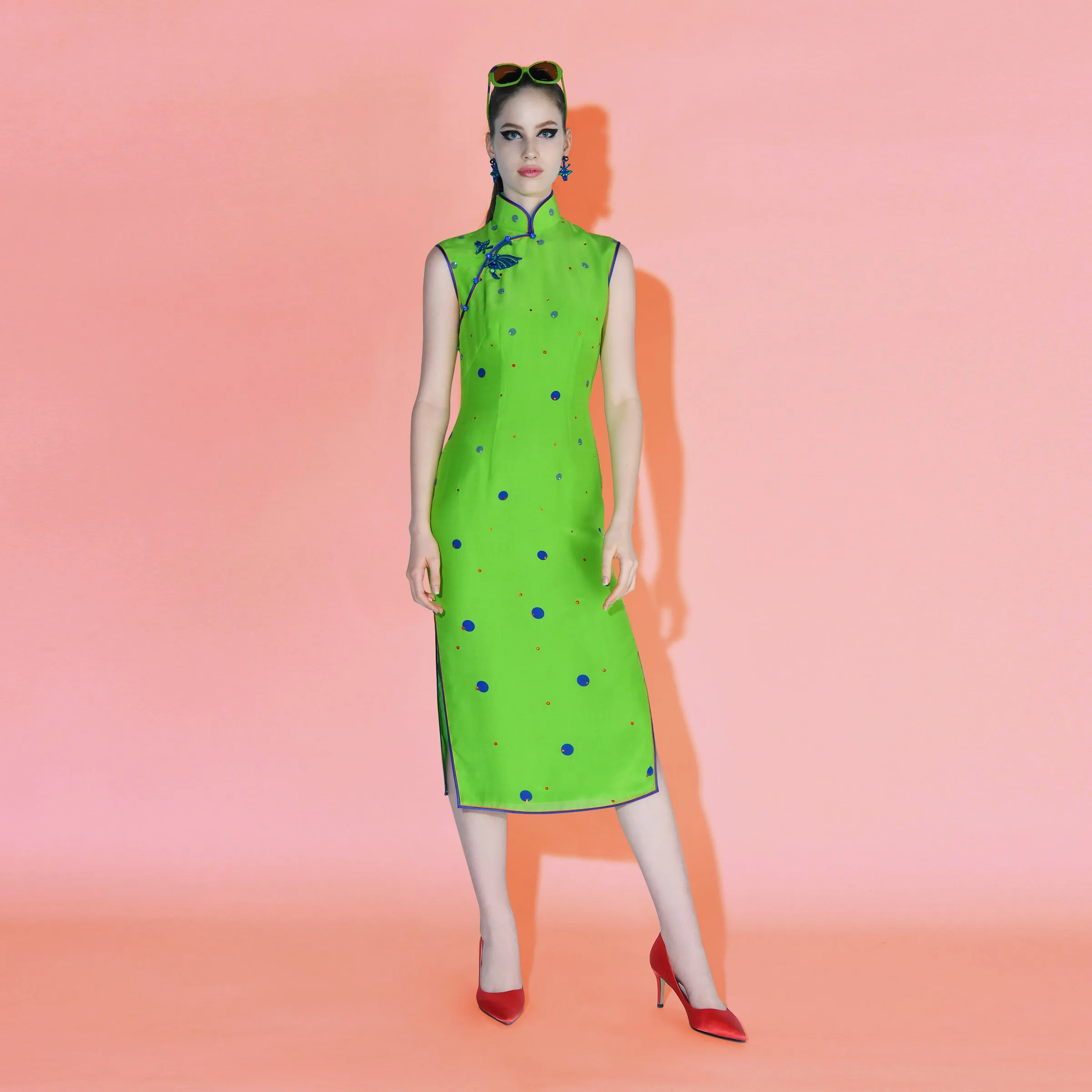 【SKYLINE】100% Silk Crystal Cheongsam (Sleeveless)