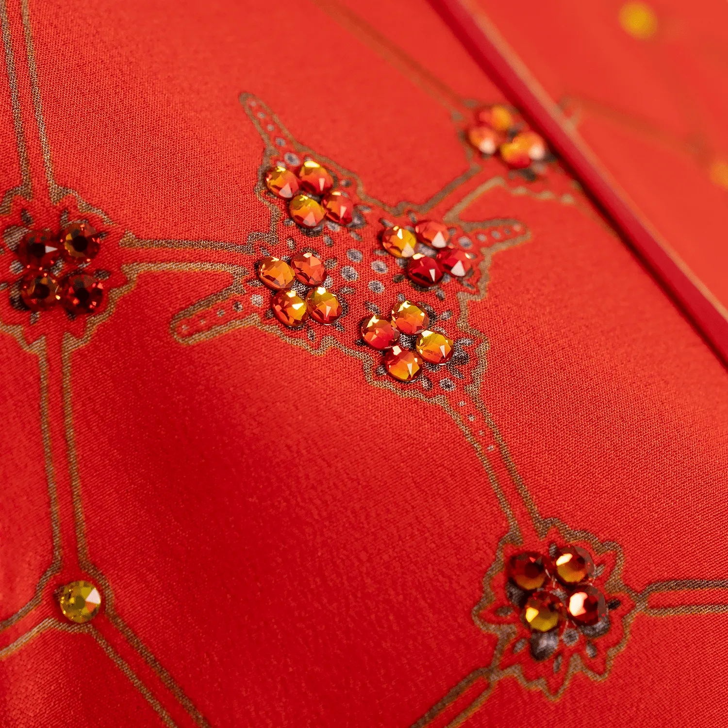 【SNOWFLAKE】100% Silk Crystal Cheongsam-Wedding Series (Cap Sleeve/Regular Fit)