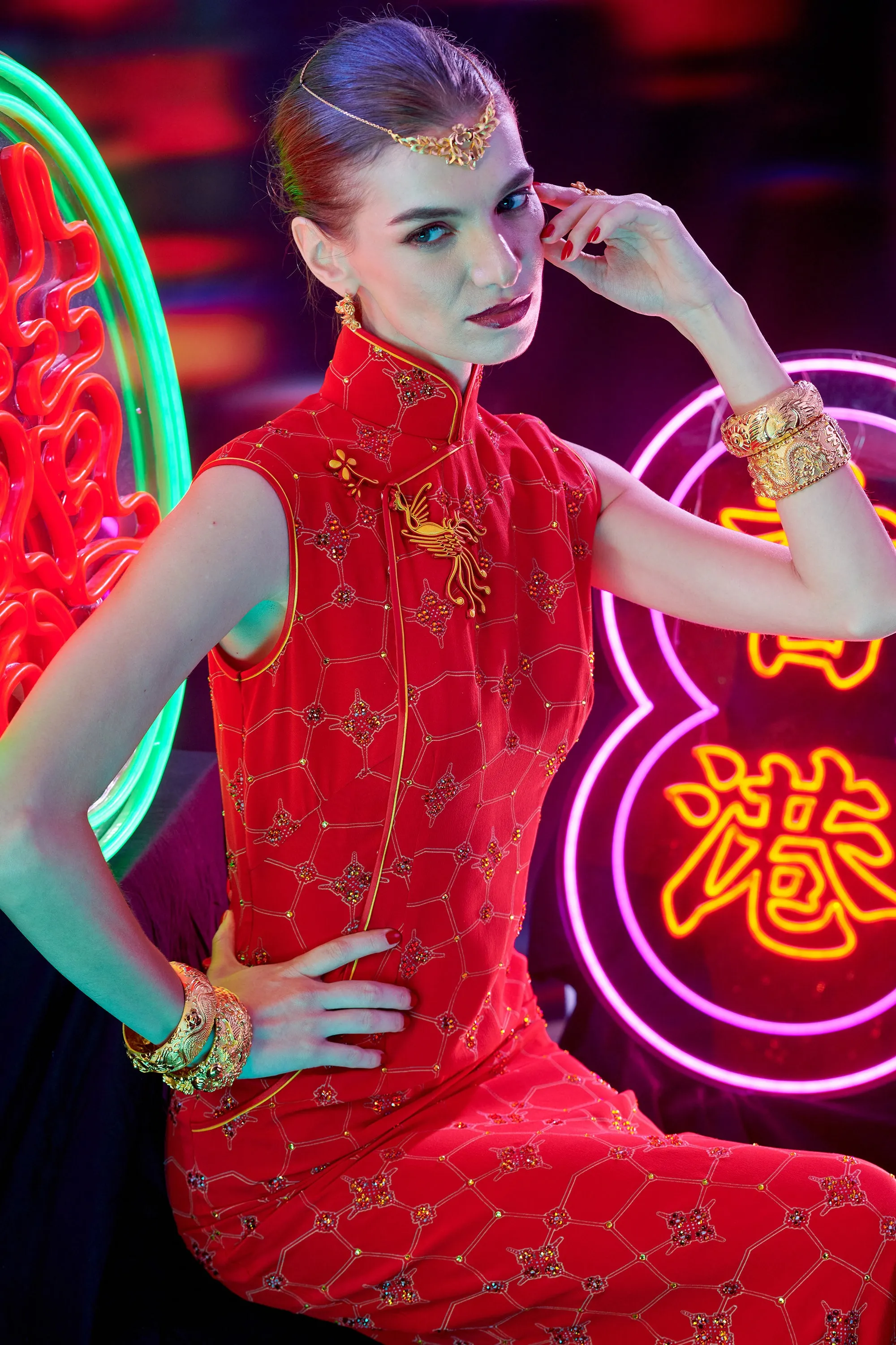 【SNOWFLAKE】100% Silk Crystal Cheongsam-Wedding Series (Cap Sleeve/Regular Fit)