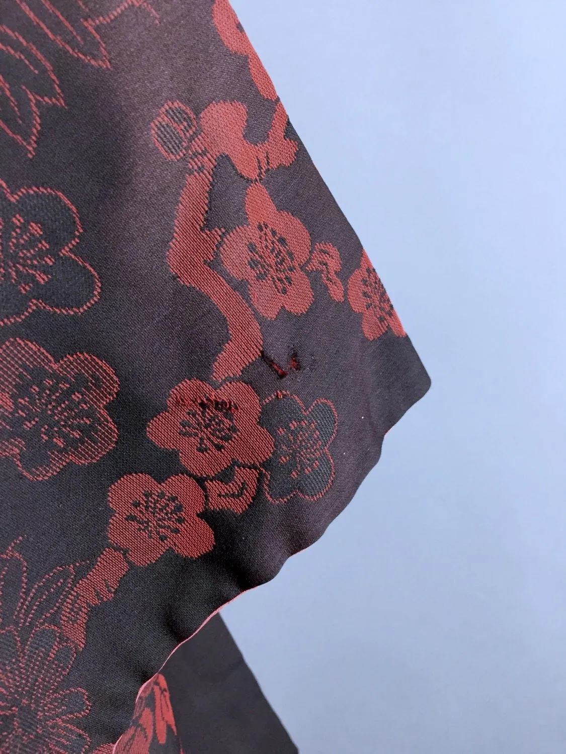 Vintage 1960s Vintage Silk Kimono Robe / Omeshi Black & Red Floral