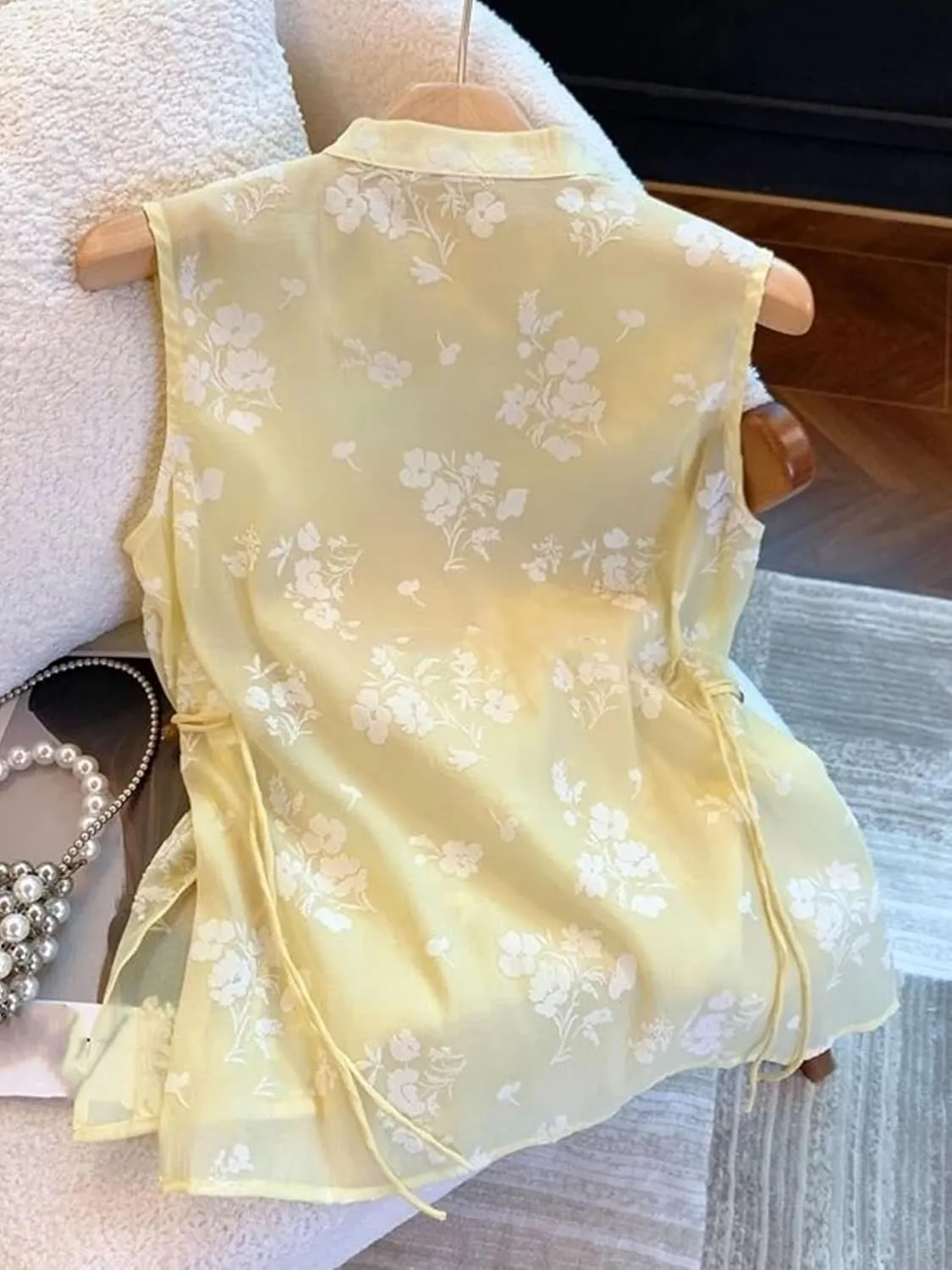 Women's Chiffon Sleeveless Blouses Mandarin Collar Jacquard Shirt with Side Split Elegant Wedding Guest Outfit