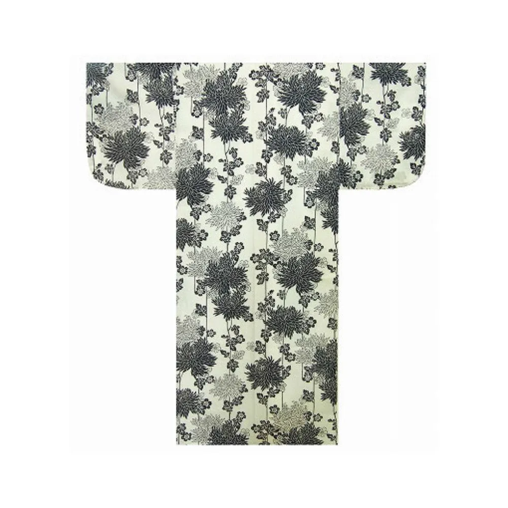 Women's Yukata: White Chrysanthemum